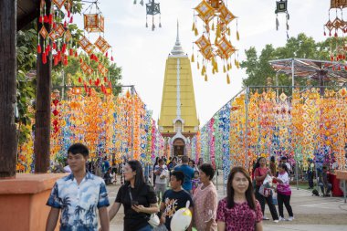 Tayland 'ın Khon Kaen ilinin İpek Fuarı İl Salonu Tapınağı. Tayland, Khon Kaen, 4 Aralık 2024