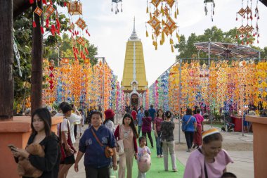 Tayland 'ın Khon Kaen ilinin İpek Fuarı İl Salonu Tapınağı. Tayland, Khon Kaen, 4 Aralık 2024
