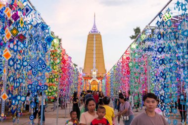 Tayland 'ın Khon Kaen ilinin İpek Fuarı İl Salonu Tapınağı. Tayland, Khon Kaen, 5 Aralık 2024