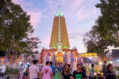 Tayland 'ın Khon Kaen ilinin İpek Fuarı İl Salonu Tapınağı. Tayland, Khon Kaen, 4 Aralık 2024