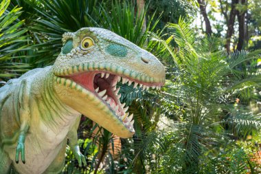 Tayland 'ın Khon Kaen ilindeki Amphoe Phu Wiang' daki Phu Wiang Dinozor Müzesi 'nde bir dinozor. Tayland, Khon Kaen, 6 Aralık 2024