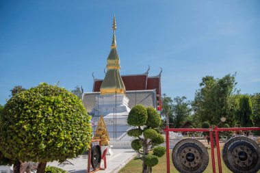 Wat Phrathat Kham Kaen Tayland 'ın Khon Kaen ilinde. Tayland, Khon Kaen, 8 Aralık 2024