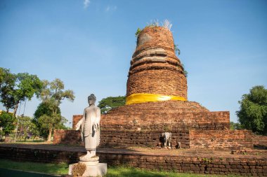 Wat Aranyik 'teki Chedi harabeleri. Tayland' ın Phitsanulok kenti. Tayland, Phitsanulok, 30 Kasım 2024.