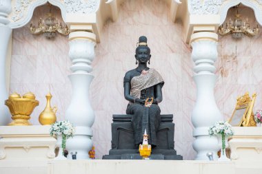 Tayland 'ın başkenti Phitsanulok' ta bulunan Wat Chan Tawan 'da Kral Naresuan' ın Rahibe Heykeli. Tayland, Phitsanulok, 30 Kasım 2024.