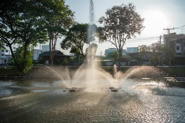 Tayland 'ın Phitsanulok şehrindeki Chiang Sin Kanalı. Tayland, Phitsanulok, 1 Aralık 2024.