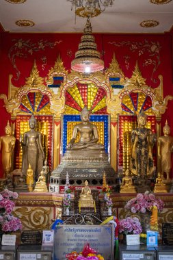 Uttaradit şehrindeki Wat Tha Thanon 'un içindeki Buda Tayland' ın Uttaradit şehrinde. Tayland, Uttaradit, 26 Kasım 2024.