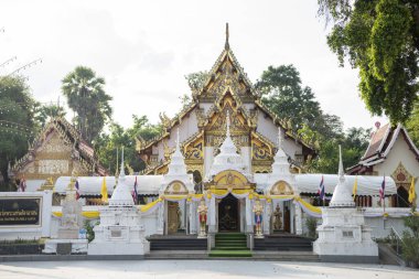 Wat Phra Thaen Sila Tayland 'ın Uttaradit şehrinin yakınlarında. Tayland, Uttaradit, 26 Kasım 2024.