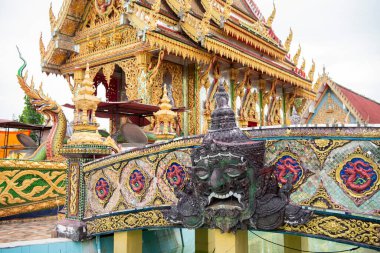 Wat Hong Sung, Tayland 'ın Uttaradit iline bağlı Uttaradit şehrinin yakınlarında. Tayland, Uttaradit, 27 Kasım 2024.