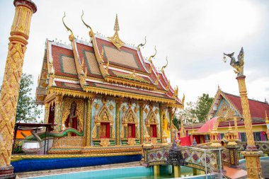 Wat Hong Sung, Tayland 'ın Uttaradit iline bağlı Uttaradit şehrinin yakınlarında. Tayland, Uttaradit, 27 Kasım 2024.