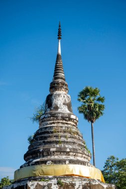 Wat Phra Fang, Tayland 'ın Uttaradit ilindeki Uttaradit şehrinin yakınlarında. Tayland, Uttaradit, 28 Kasım 2024.