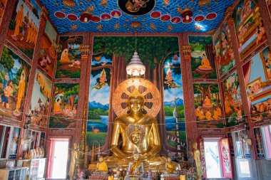 Tayland 'ın Uttaradit Eyaleti yakınlarındaki Tron' daki Wat Ban Kaeng Tai 'de. Tayland, Uttaradit, 28 Kasım 2024.