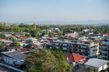 Tayland 'ın Uttaradit ilindeki Uttaradit şehrinin manzarası ve manzarası. Tayland, Uttaradit, Kasım 29, 2024.