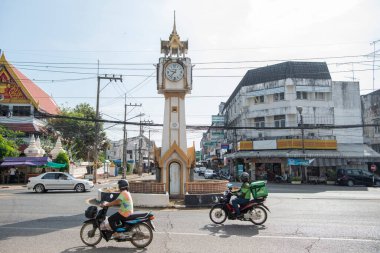 Uttaradit 'in başkenti Tayland' ın Uttaradit şehrindeki Saat Kulesi 'nde. Tayland, Uttaradit, 26 Kasım 2024.