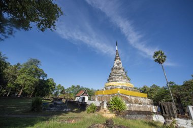 Wat Phra Fang, Tayland 'ın Uttaradit ilindeki Uttaradit şehrinin yakınlarında. Tayland, Uttaradit, 28 Kasım 2024.