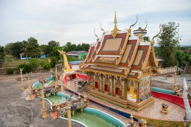 Wat Hong Sung, Tayland 'ın Uttaradit iline bağlı Uttaradit şehrinin yakınlarında. Tayland, Uttaradit, 27 Kasım 2024.