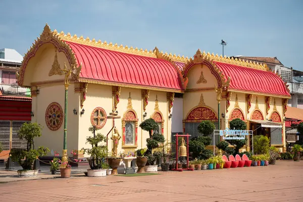 Wat Tha Thanon, Tayland 'ın Uttaradit iline bağlı Uttaradit şehrinde. Tayland, Uttaradit, 26 Kasım 2024.