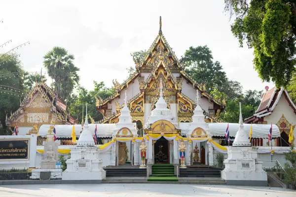 Wat Phra Thaen Sila Tayland 'ın Uttaradit şehrinin yakınlarında. Tayland, Uttaradit, 26 Kasım 2024.