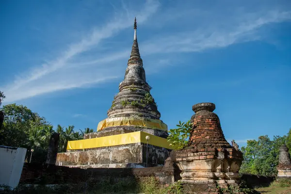 Wat Phra Fang, Tayland 'ın Uttaradit ilindeki Uttaradit şehrinin yakınlarında. Tayland, Uttaradit, 28 Kasım 2024.