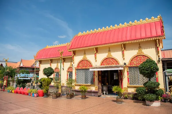 Wat Tha Thanon, Tayland 'ın Uttaradit iline bağlı Uttaradit şehrinde. Tayland, Uttaradit, 26 Kasım 2024.