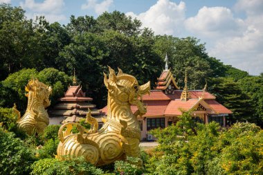 Wat Phra that Suthon Mongkhon Khiri Phrae şehri ve Kuzey Tayland Phrae ili yakınlarında. Tayland, Phrae, Kasım, 23, 2024.