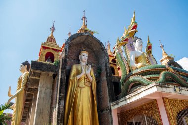 Wat Phra that Suthon Mongkhon Khiri Phrae şehri ve Kuzey Tayland Phrae ili yakınlarında. Tayland, Phrae, Kasım, 23, 2024.