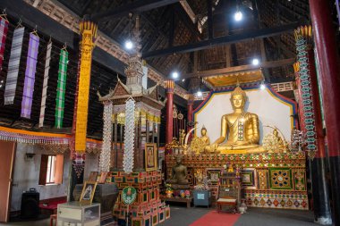 Tayland, Pua: 18 Kasım 2024 - Kuzey Tayland 'ın Nan ilindeki Pua kasabasındaki Wat Ban Ton Laeng' in içinde. Tayland, Pua: 18 Kasım 2024 - 