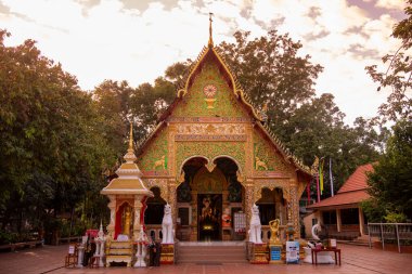 Tayland, Pua: 18 Kasım 2024 - Kuzey Tayland 'ın Nan ilindeki Pua kasabasındaki Wat Phuket Tapınağı.