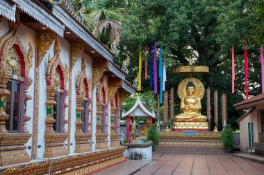 Tayland, Pua: 18 Kasım 2024 - Kuzey Tayland 'ın Nan ilindeki Pua kasabasındaki Wat Phuket Tapınağı.