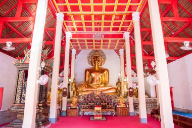 Tayland, Nan: 16 Kasım 2024 - Kuzey Tayland 'ın Nan ilindeki Wat Prayaphu şehrinde.  