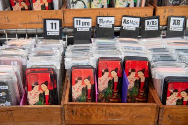 Tayland, Nan: 15 Kasım 2024 - Kuzey Tayland 'da Nan şehrinde ve şehirde Aşkın Fısıltısı figür ve orijinal olmayan resim. 