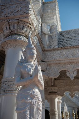 Tayland, Nan: 12 Kasım 2024 - Nan şehrindeki Wat Ming Mueang Kuzey Tayland.  