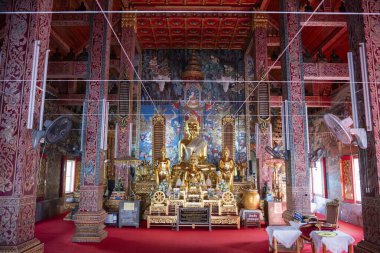 Tayland, Nan: 12 Kasım 2024 - Kuzey Tayland 'ın Nan ilindeki Wat Ming Mueang şehrinde.