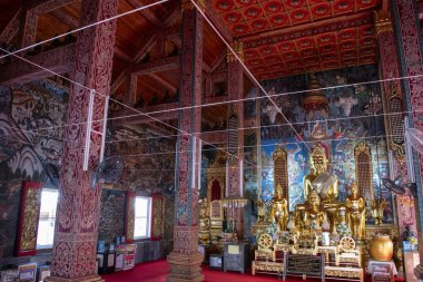 Tayland, Nan: 12 Kasım 2024 - Kuzey Tayland 'ın Nan ilindeki Wat Ming Mueang şehrinde.