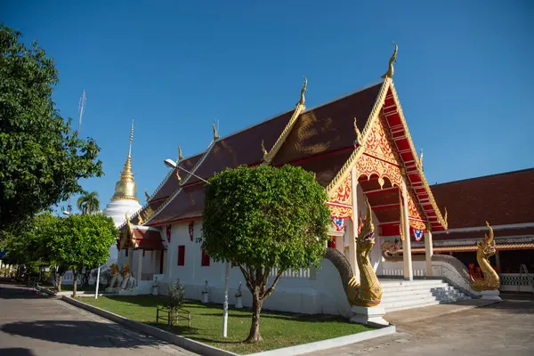 Tayland, Nan: 16 Kasım 2024 - Nan şehrinde Wat Prayaphu, Kuzey Tayland.  