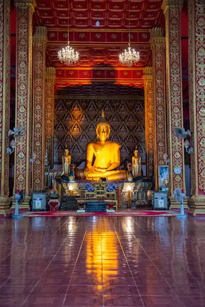  Tayland, Nan: 21 Kasım 2024 - Wat Suan Tan ve Chedi Kuzey Tayland 'da Nan şehrinde. 