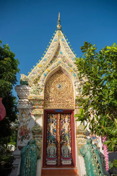 Tayland, Nan: 17 Kasım 2024 - Kuzey Tayland 'ın Nan ilindeki Wat Suan Hom' da Rood.  