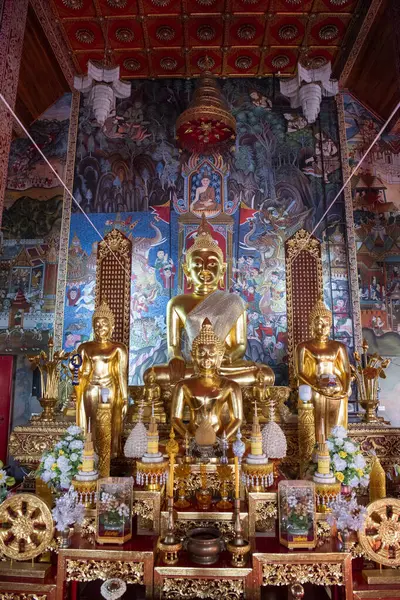 Tayland, Nan: 12 Kasım 2024 - Kuzey Tayland 'ın Nan ilindeki Wat Ming Mueang şehrinde.