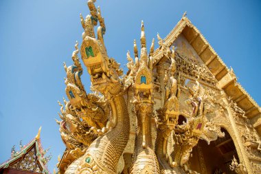 Tayland, Nan: 13 Kasım 2024 - Nan şehrinde Wat Sri Phan Ton, Kuzey Tayland.  