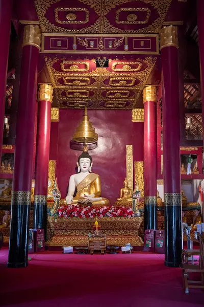 Tayland, Nan: 13 Kasım 2024 - Kuzey Tayland 'ın Nan ilindeki Wat Hua Kuang şehrinde.