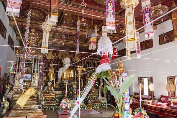 Tayland, Nan: 14 Kasım 2024 - Kuzey Tayland 'ın Nan ilindeki Wat Kukham şehrinde.