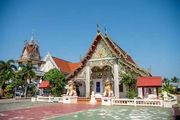 Tayland, Nan: 14 Kasım 2024 - Nan şehrindeki Wat Nam Lom, Kuzey Tayland.  