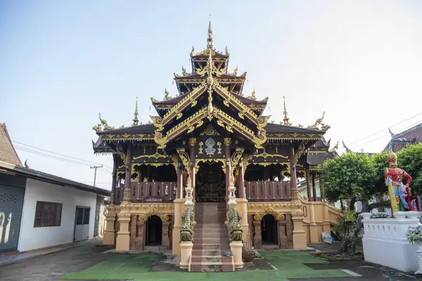 Tayland, Nan: 14 Kasım 2024 - Nan şehrindeki Wat Sri Boon Ruang Kuzey Tayland.  