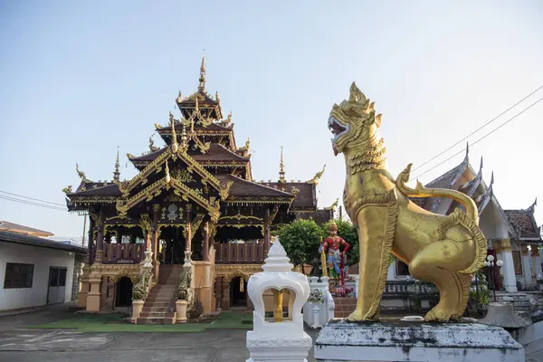 Tayland, Nan: 14 Kasım 2024 - Nan şehrindeki Wat Sri Boon Ruang Kuzey Tayland.  
