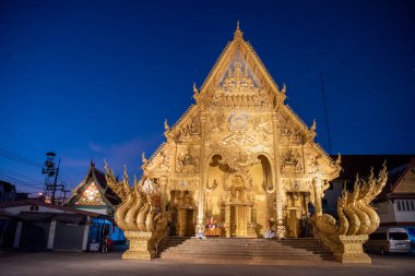 Tayland, Nan: 12 Kasım 2024 - Nan şehrinde Wat Sri Phan Ton, Kuzey Tayland.  