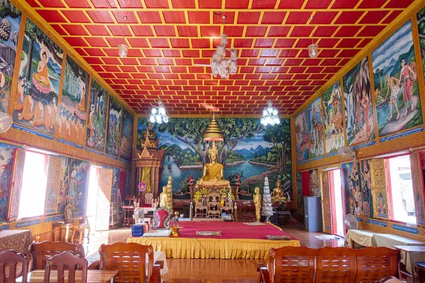 Tayland, Nan: 14 Kasım 2024 - Kuzey Tayland 'ın Nan ilindeki Wat Aranyawad şehrinde.