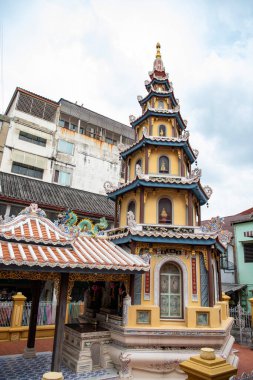 Wat Kuson Samakhon Tayland 'ın Bangkok şehrinde Çin Mahallesi' nde. Tayland, Bangkok, Kasım, 5, 2024.