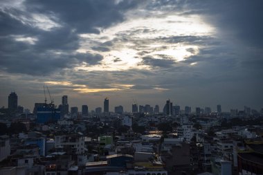   Tayland, Bangkok - 7 Kasım 2024: Tayland 'daki Bangkok şehrinde ufuk çizgisi olan Çin Kasabası.