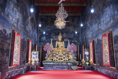 Tayland, Bangkok - 6 Kasım 2024: Wat Maha Phruettharam Worawihan Bangkok, Tayland.  