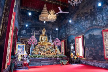 Tayland, Bangkok - 6 Kasım 2024: Wat Maha Phruettharam Worawihan Bangkok, Tayland.  