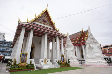 Tayland, Bangkok - 6 Kasım 2024: Wat Maha Phruettharam Worawihan Bangkok, Tayland.  